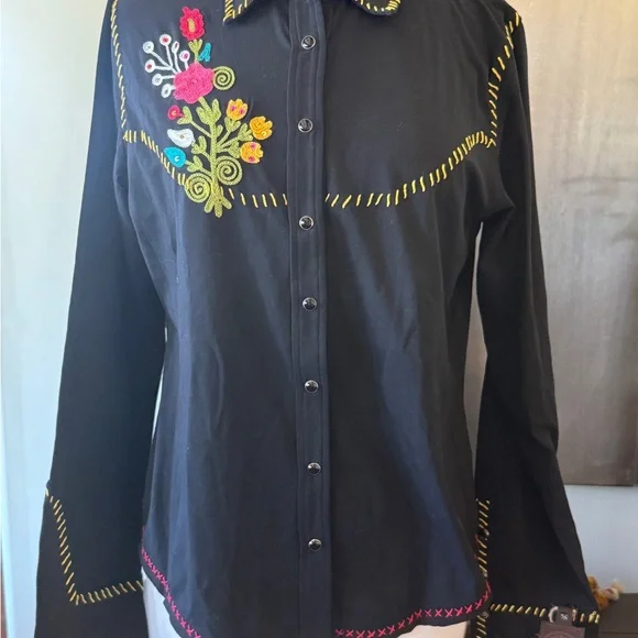 Double D Ranch Black Shirt with Floral Embroidery - Picture 3 of 6